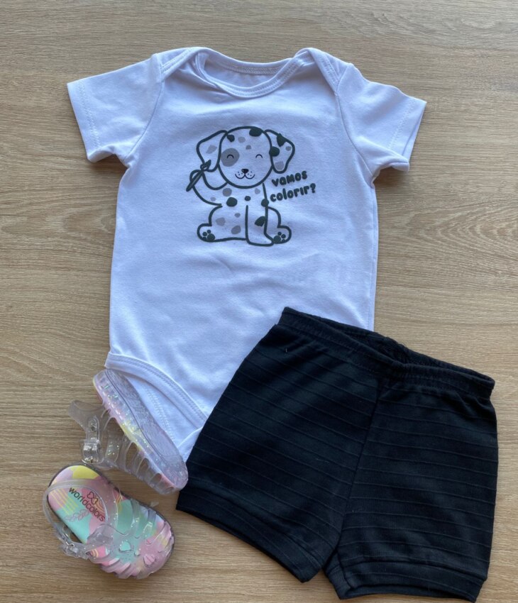 Conjunto Infantil Masculino Body Cotton Branco e Bermuda Preto Fernanda Ramos Kids