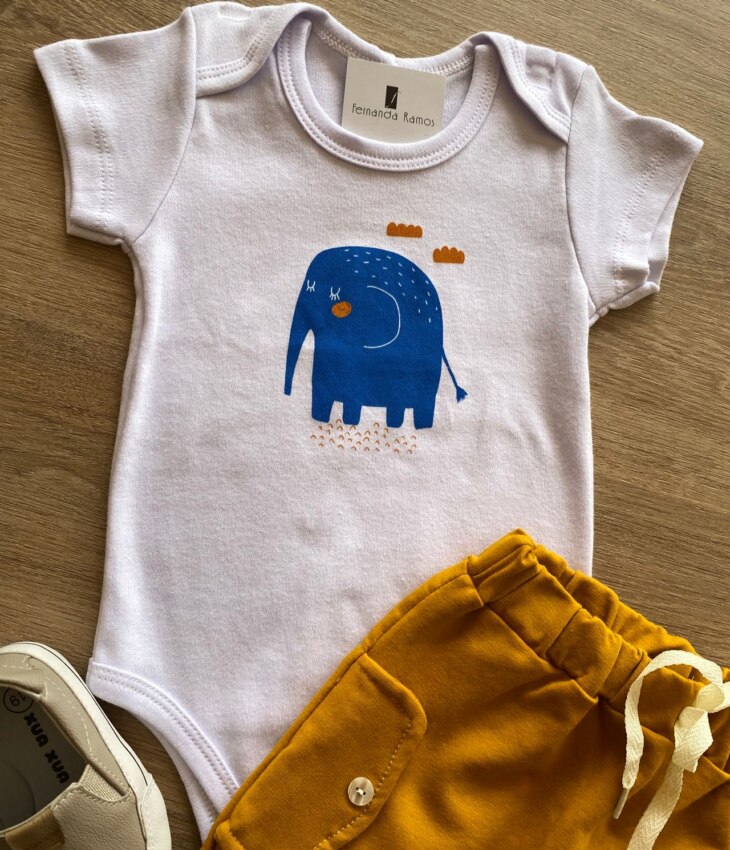 fernandaramoskids com br Conjunto Infantil Masculino Body Estampa Elefante e Short Caramelo 1