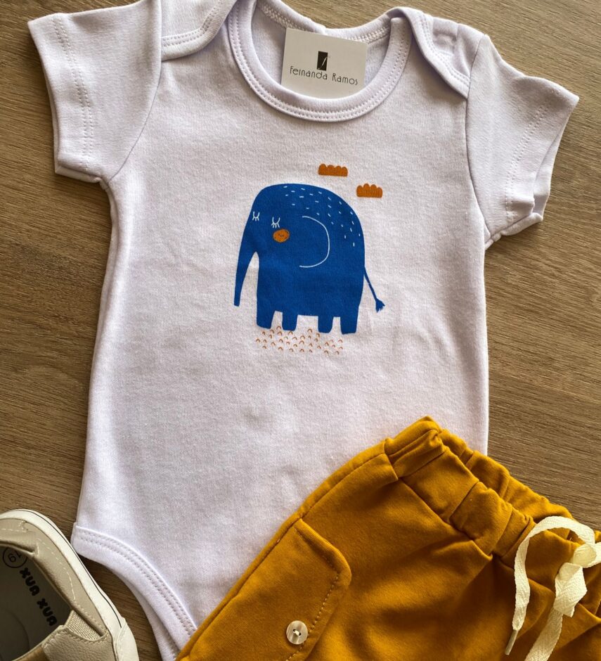 fernandaramoskids com br Conjunto Infantil Masculino Body Estampa Elefante e Short Caramelo 1