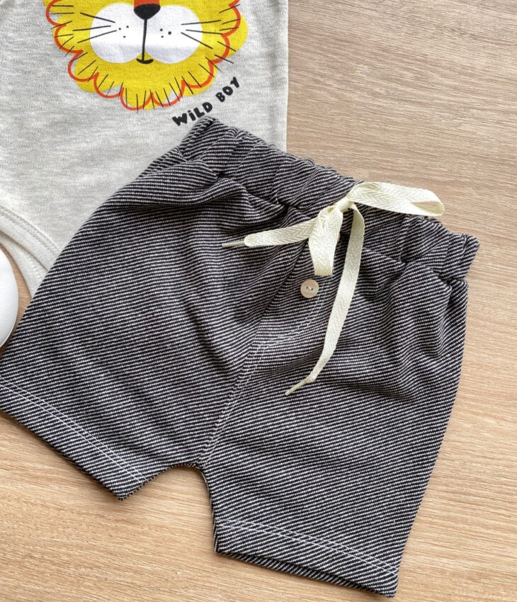 fernandaramoskids com br Conjunto Infantil Masculino Body Estampa Leão e Short Cinza 1