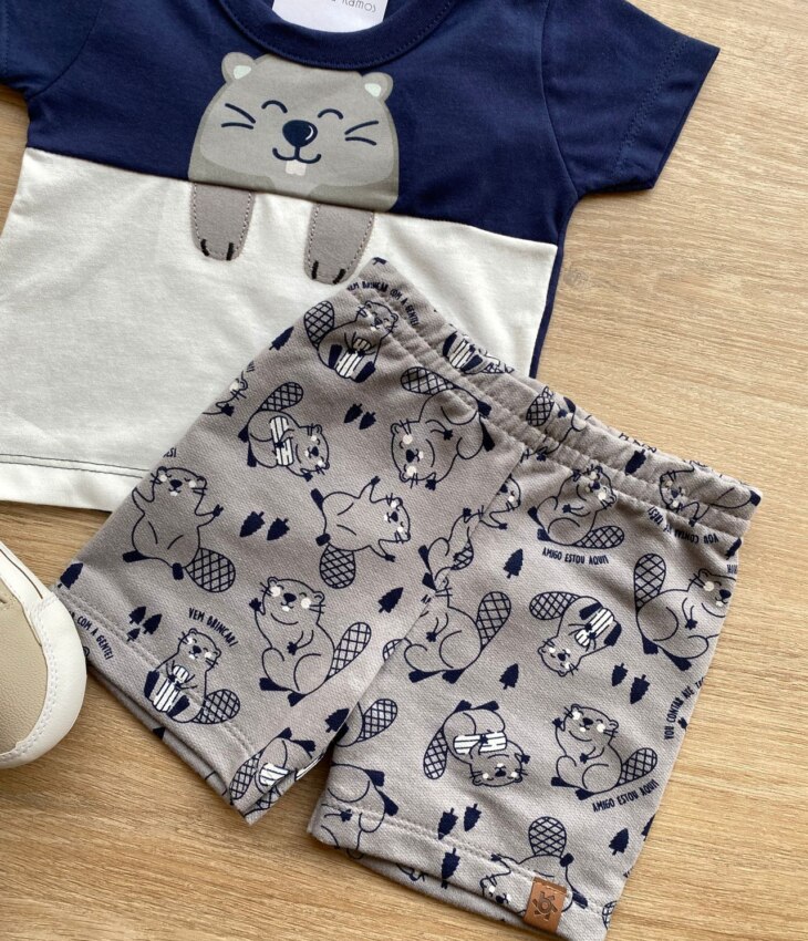 fernandaramoskids com br Conjunto Infantil Masculino Camiseta Azul Marinho e Bermuda Estampada 1