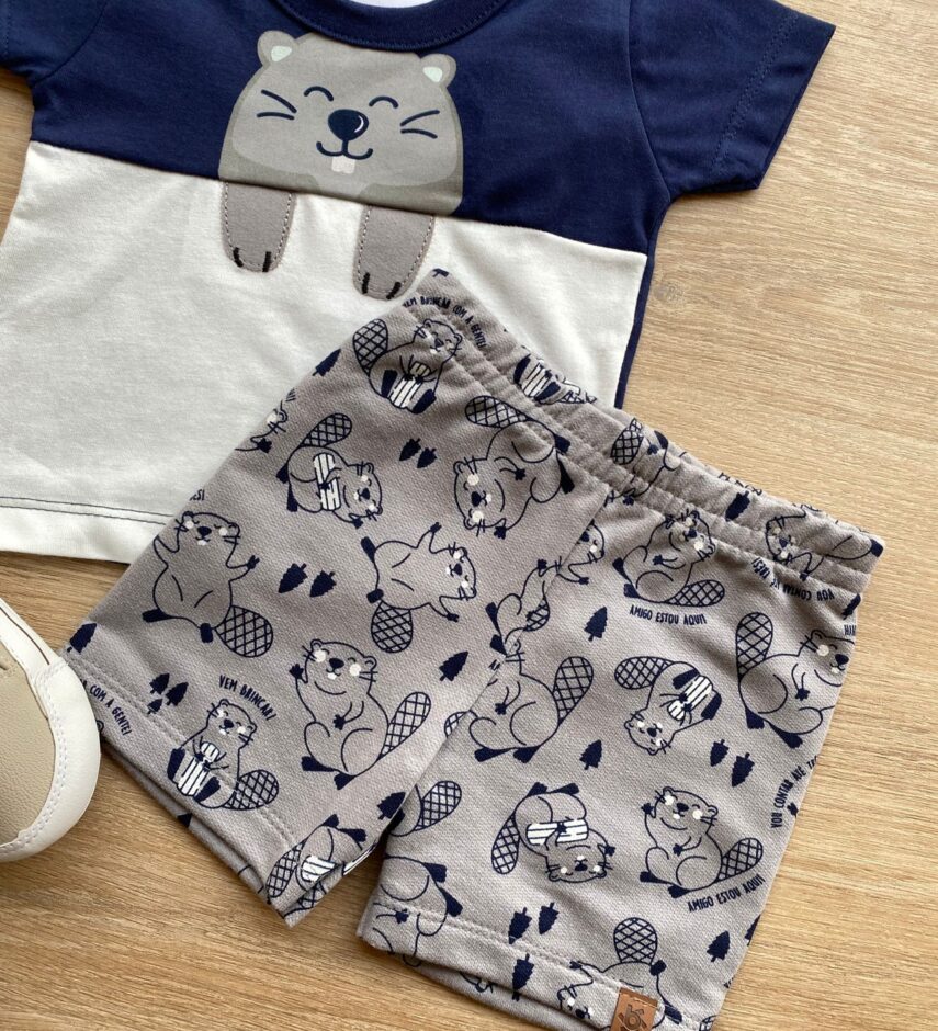fernandaramoskids com br Conjunto Infantil Masculino Camiseta Azul Marinho e Bermuda Estampada 1
