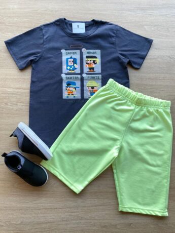 Conjunto Infantil Masculino Camiseta Grafite e Bermuda Verde Fernanda Ramos Kids