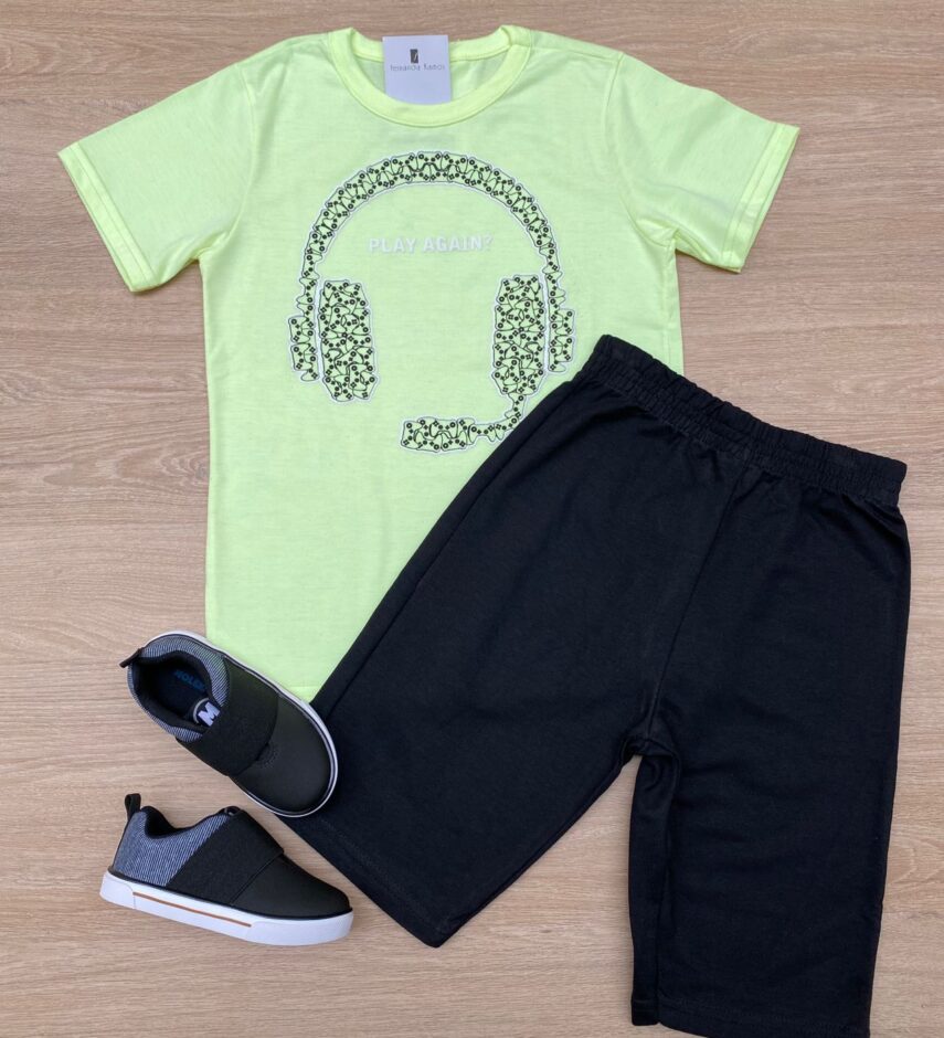 Conjunto Infantil Masculino Camiseta Play Again e Bermuda Preta Fernanda Ramos Kids