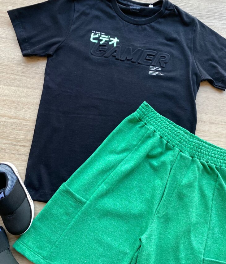 fernandaramoskids com br Conjunto Infantil Masculino Camiseta Preta e Bermuda Verde 2