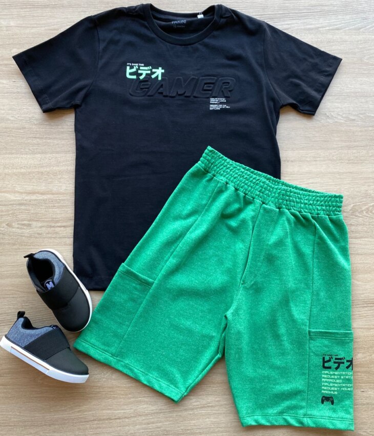 Conjunto Infantil Masculino Camiseta Preta e Bermuda Verde Fernanda Ramos Kids