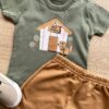 fernandaramoskids com br Conjunto Infantil Masculino Camiseta Verde e Bermuda Caramelo 1