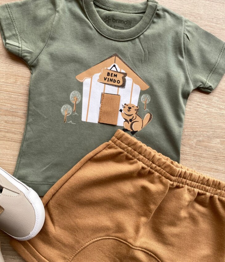 fernandaramoskids com br Conjunto Infantil Masculino Camiseta Verde e Bermuda Caramelo 1