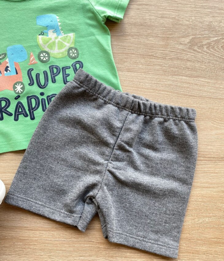 fernandaramoskids com br Conjunto Infantil Masculino Camiseta Verde e Bermuda Cinza 2