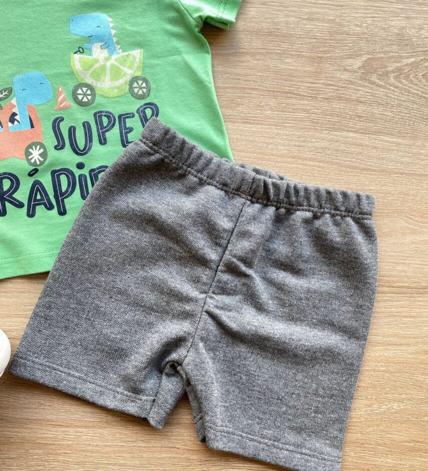 fernandaramoskids com br Conjunto Infantil Masculino Camiseta Verde e Bermuda Cinza 2