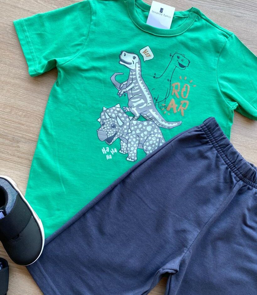 fernandaramoskids com br Conjunto Infantil Masculino Camiseta Verde e Bermuda Grafite 1