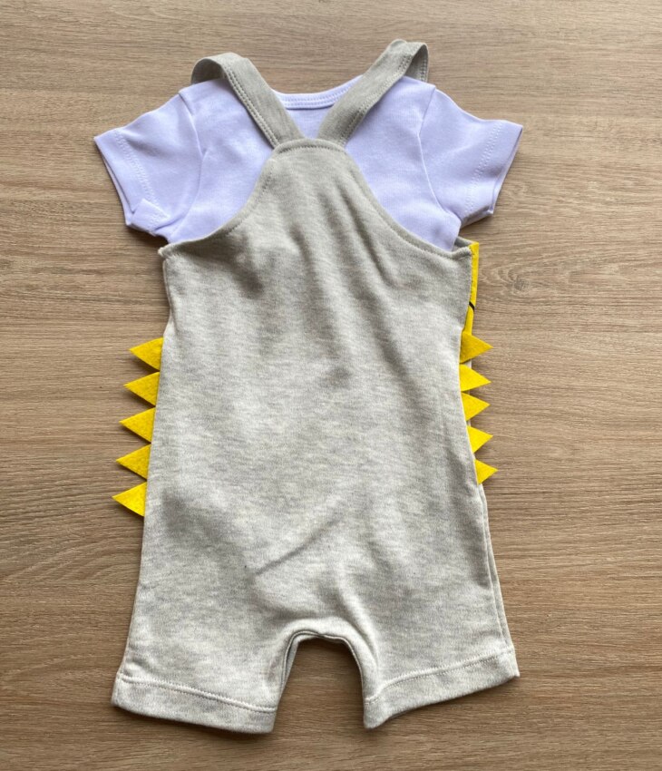 fernandaramoskids com br Conjunto Infantil Masculino Jardineira Jacaré Cinza e Camiseta Branca 2