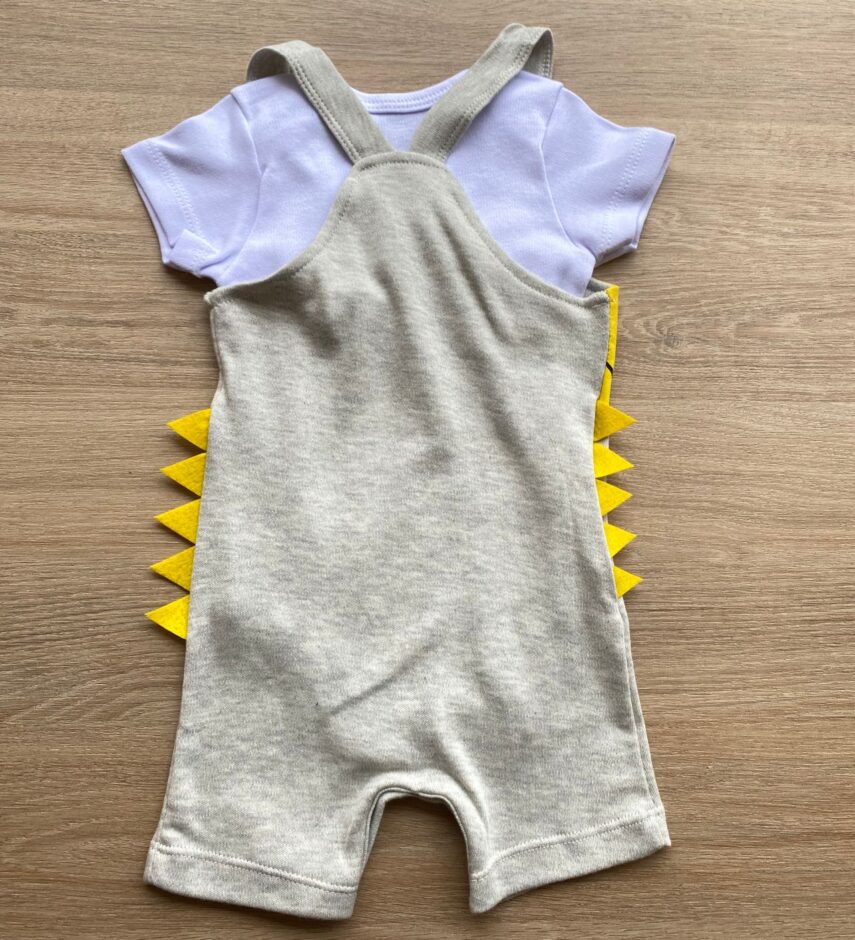 fernandaramoskids com br Conjunto Infantil Masculino Jardineira Jacaré Cinza e Camiseta Branca 2