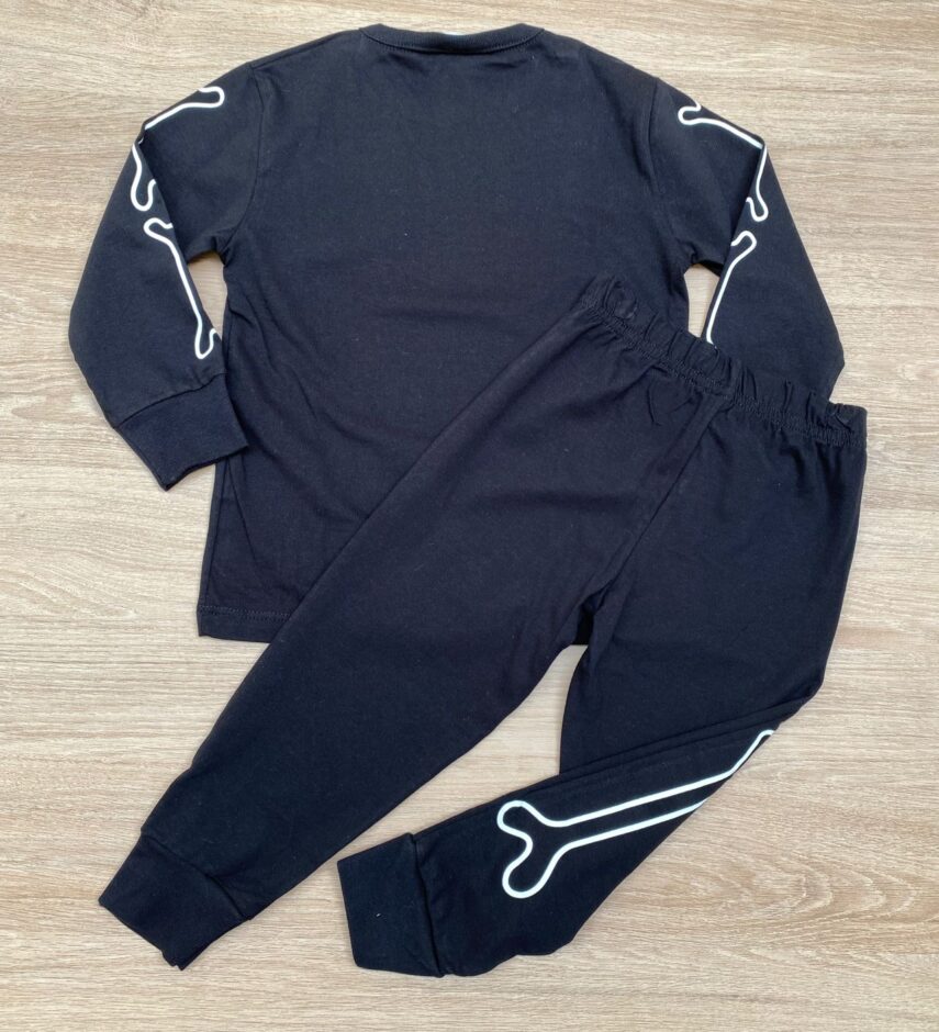 fernandaramoskids com br Conjunto Infantil Masculino Pijama Blusa e Calça Estampa Brilha no Escuro 2