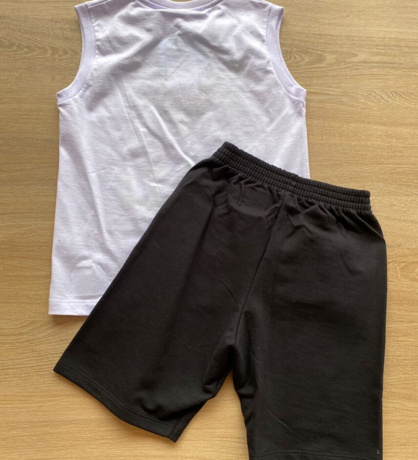 fernandaramoskids com br Conjunto Infantil Masculino Regata Branca e Bermuda Preta 2