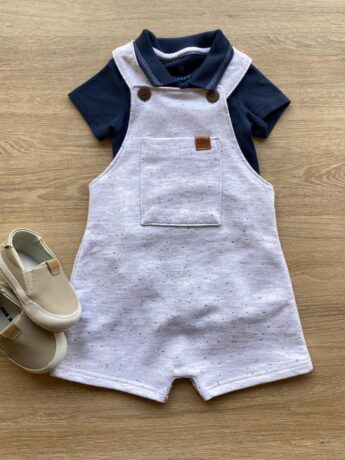 Jardineira Infantil Masculina Curta com Bolso Frontal Gelo Fernanda Ramos Kids