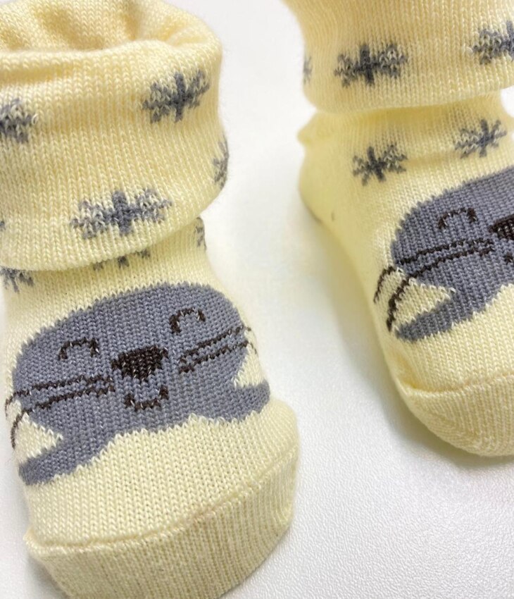 fernandaramoskids com br Kit 2 Pares de Meia Infantil Masculina Amarela Pinguim e Foca 2
