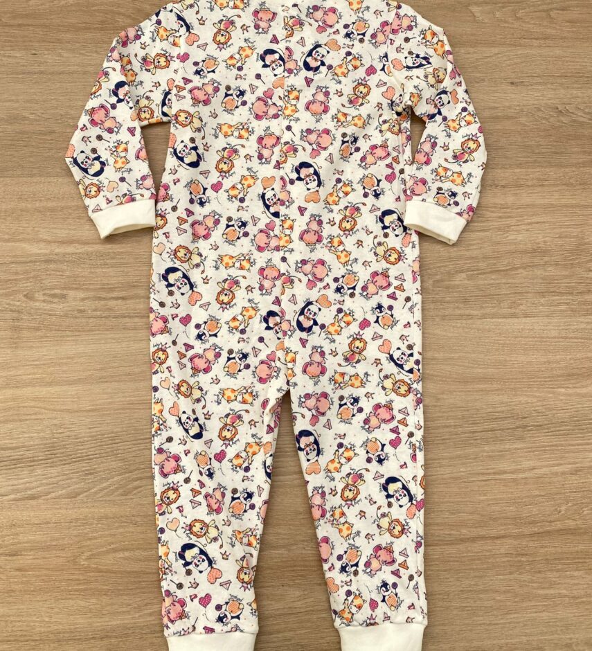 fernandaramoskids com br Macacão Pijama Infantil Feminino Estampa Bichinhos Off White 2