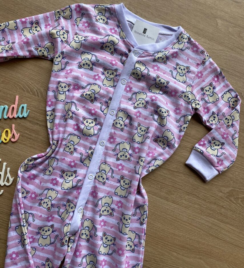 fernandaramoskids com br Macacão Pijama Infantil Feminino Estampa Gatinhos Rosa 1
