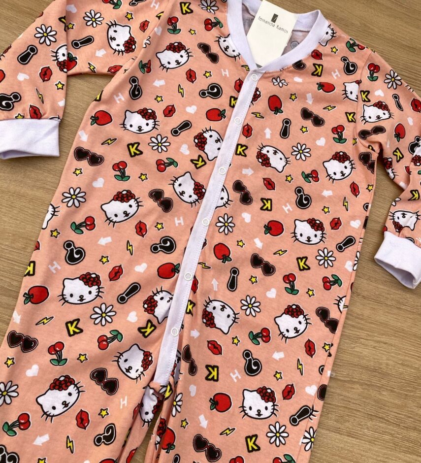 fernandaramoskids com br Macacão Pijama Infantil Feminino Estampado Fundo Salmão 1