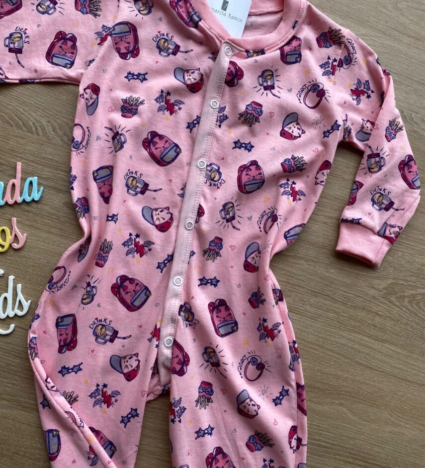 fernandaramoskids com br Macacão Pijama Infantil Feminino Estampado Rosa 1