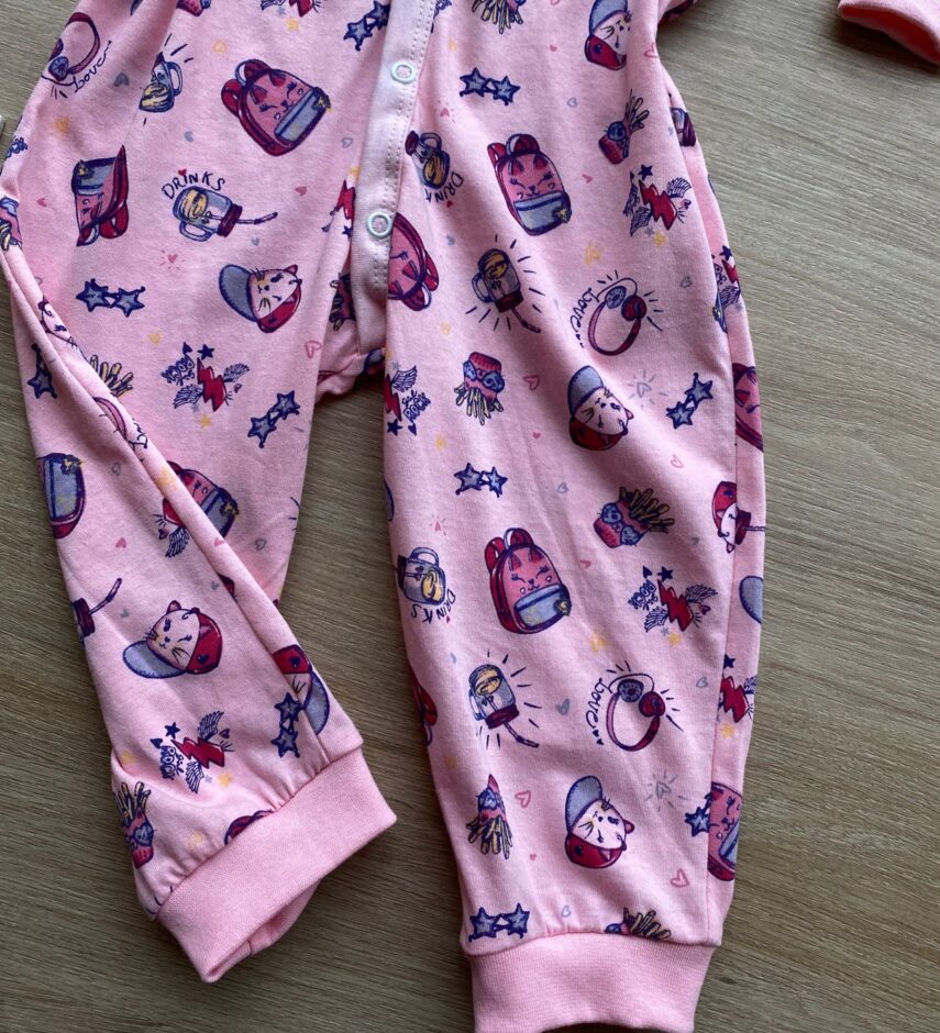 fernandaramoskids com br Macacão Pijama Infantil Feminino Estampado Rosa 2