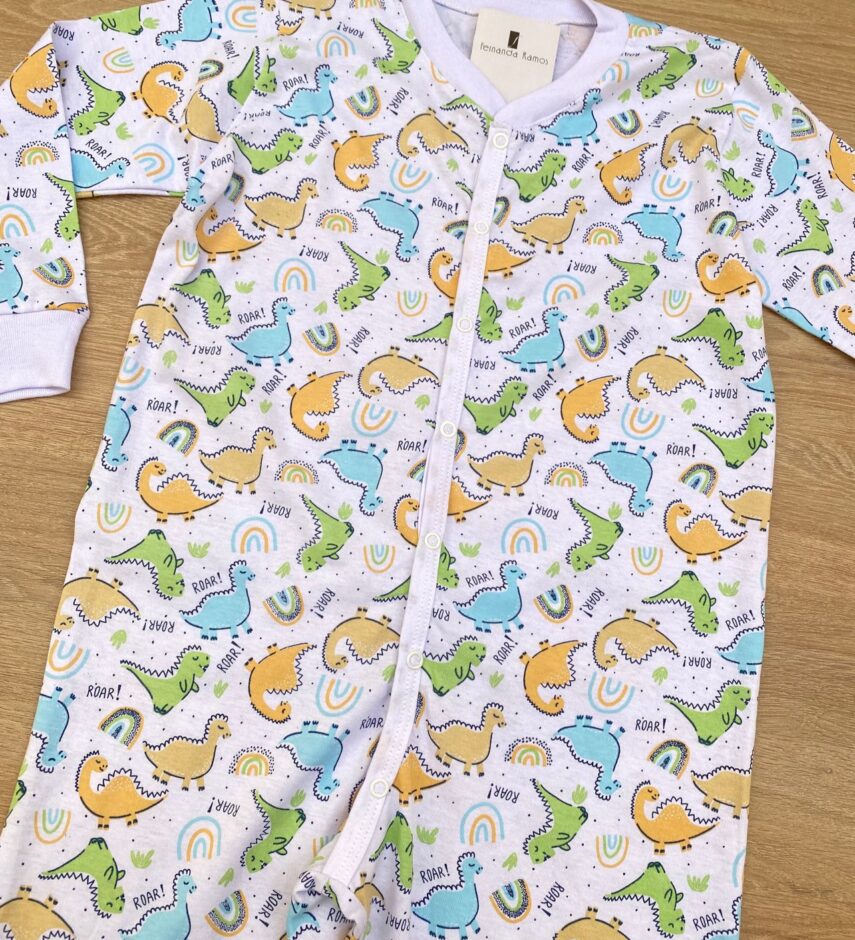 fernandaramoskids com br Macacão Pijama Infantil Masculino Estampado Dinossauros 1