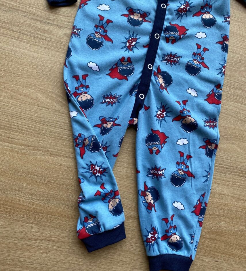 fernandaramoskids com br Macacão Pijama Infantil Masculino Estampado Super Herói Azul 2