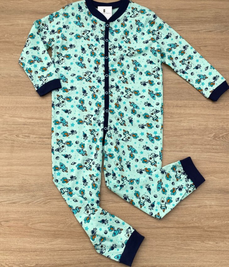 Macacão Pijama Infantil Masculino Estampado Verde Água Fernanda Ramos Kids