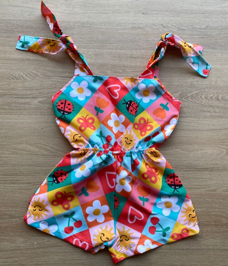 fernandaramoskids com br Macaquinho Infantil Feminino Amarração nas Alças e Cintura Estampado 2