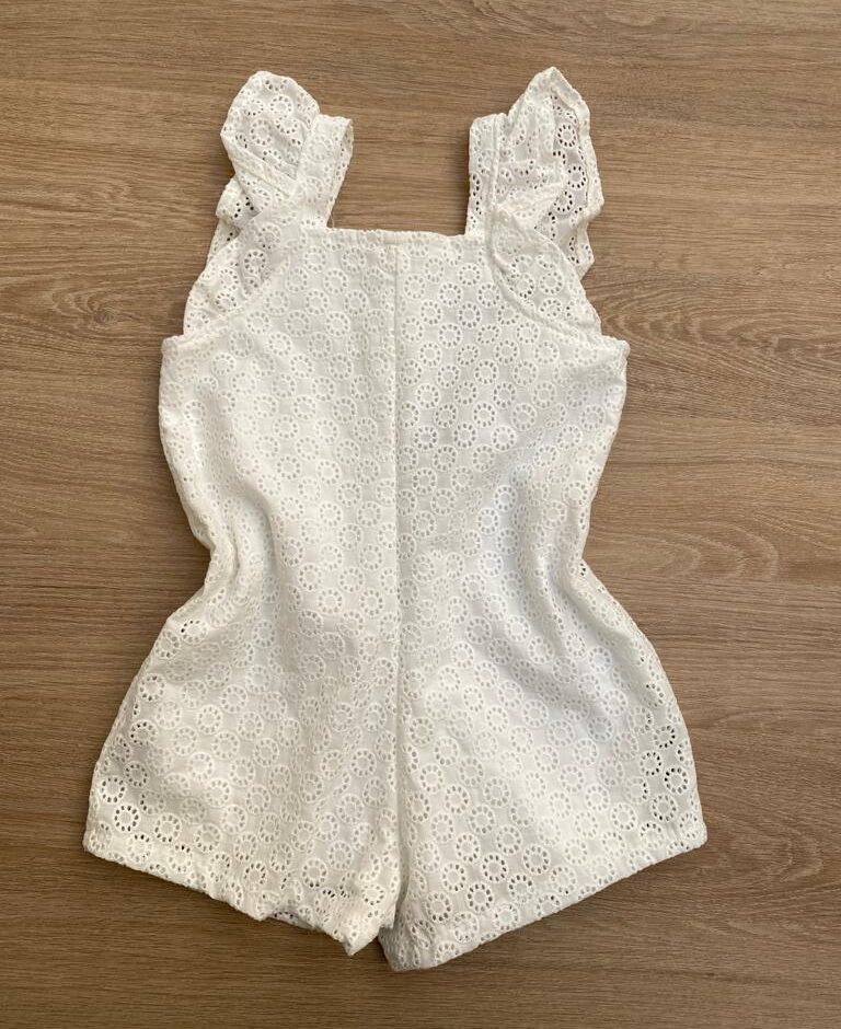 fernandaramoskids com br Macaquinho Feminino Infantil Babados nas Alças Laise Branco2