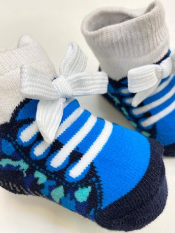 fernandaramoskids com br Meia Infantil Masculina 3D Pantufinha Azul Preto e Branco 1