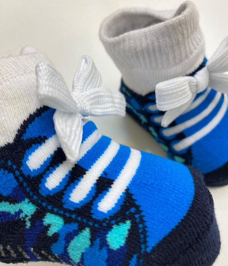 fernandaramoskids com br Meia Infantil Masculina 3D Pantufinha Azul Preto e Branco 2