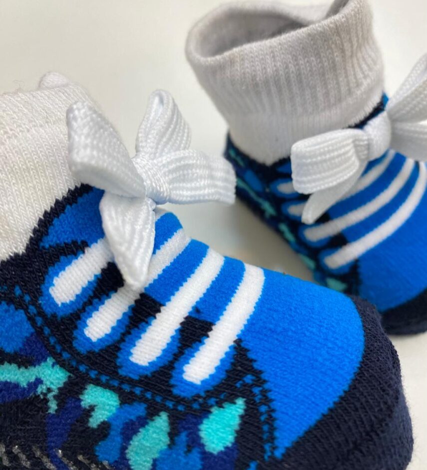 fernandaramoskids com br Meia Infantil Masculina 3D Pantufinha Azul Preto e Branco 2