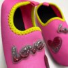 fernandaramoskids com br Sapatilha Neoprene Infantil Feminina Soft Fun Love Rosa Flúor 2