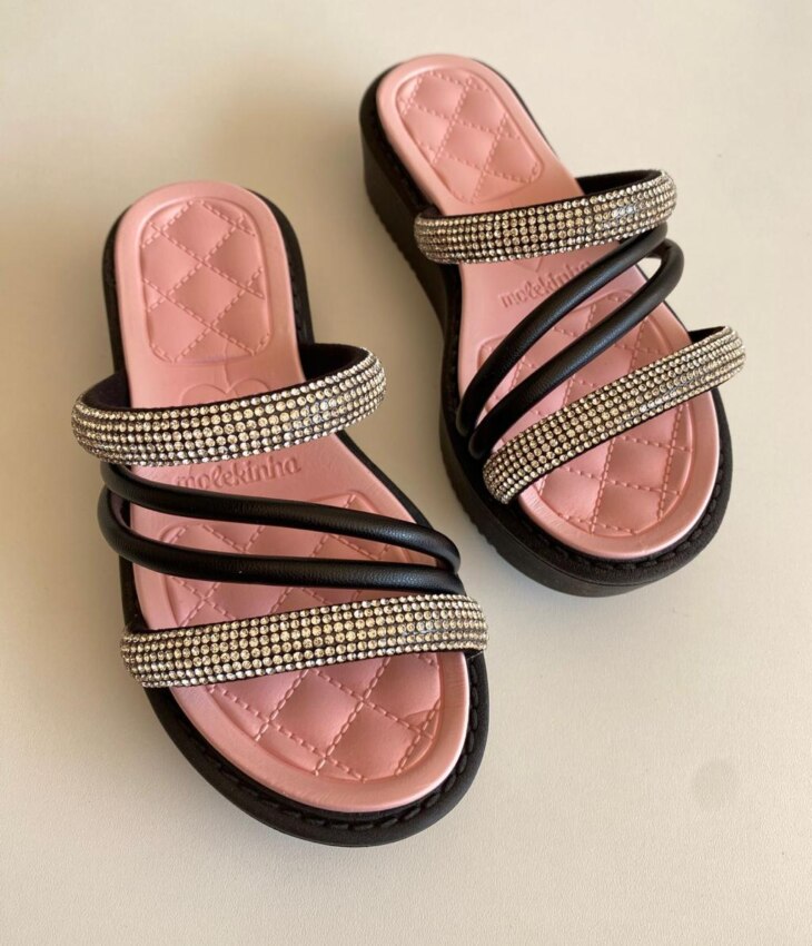 fernandaramoskids com br Tamanco Infantil Feminino Anabela Preto com Aplicações 1