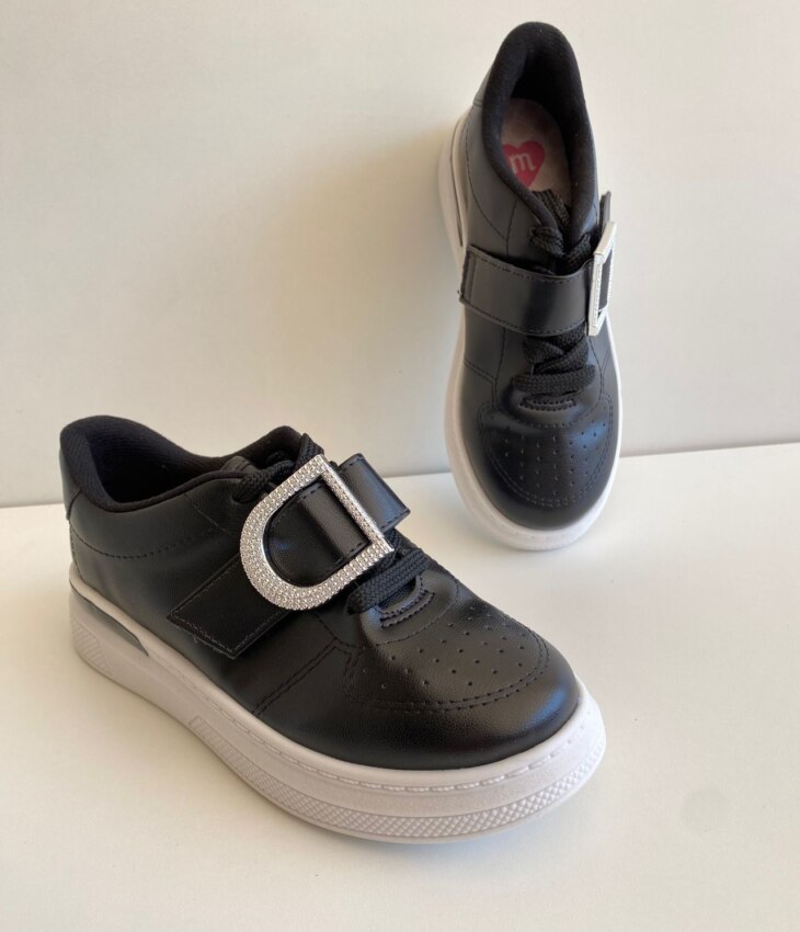 fernandaramoskids com br Tênis Infantil Feminino Preto com Detalhe 1