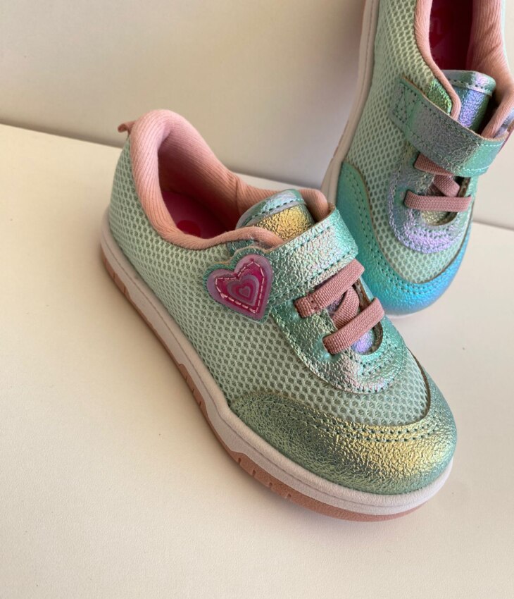 Tênis Infantil Feminino Verde com Detalhe Rosa Fernanda Ramos Kids