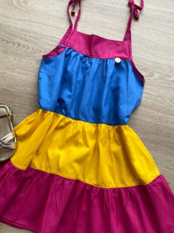 fernandaramoskids com br Vestido Infantil Feminino Alças com Amarração Azul, Amarelo e Pink 1
