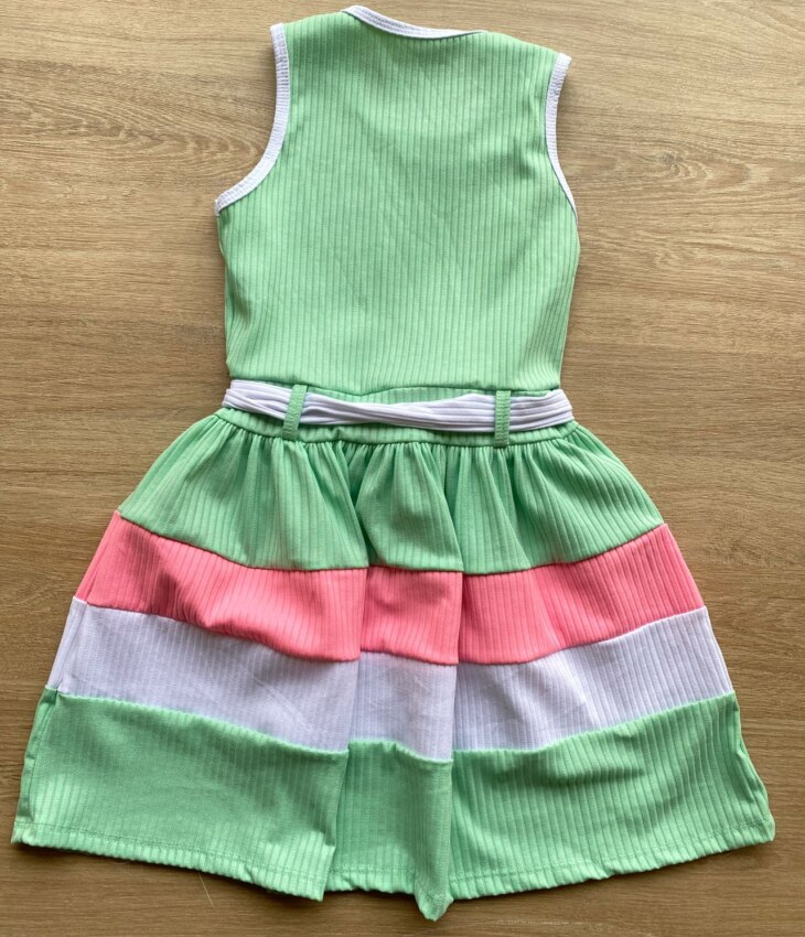 fernandaramoskids com br Vestido Infantil Feminino Canelado com Amarração Verde 2
