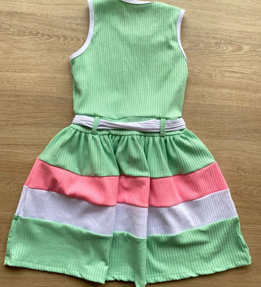 fernandaramoskids com br Vestido Infantil Feminino Canelado com Amarração Verde 2