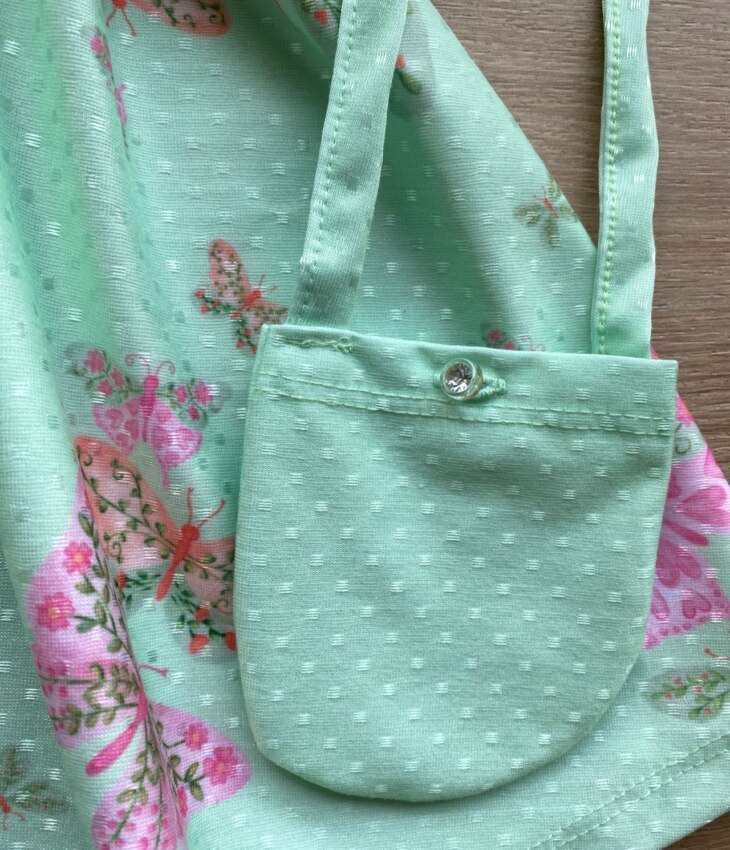fernandaramoskids com br Vestido Infantil Feminino Curto Estampa Borboletas Fundo Verde 2