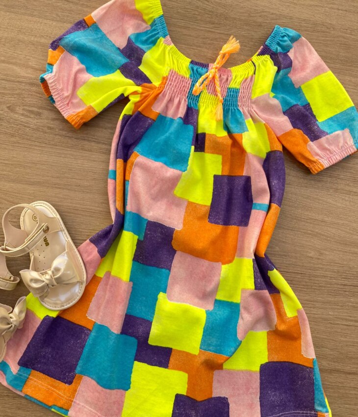 fernandaramoskids com br Vestido Infantil Feminino Curto Estampa Detalhe em Lastex 1