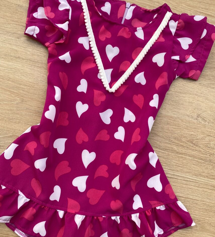 fernandaramoskids com br Vestido Infantil Feminino Curto Estampado Corações Fúcsia 1