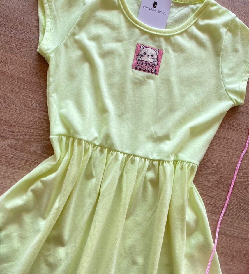 fernandaramoskids com br Vestido Infantil Feminino Curto Fashion Bichinho Verde 1