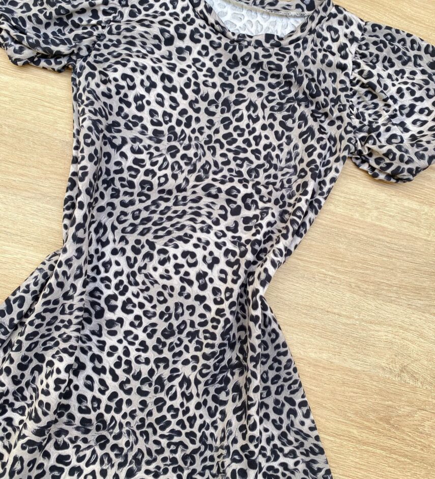 fernandaramoskids com br Vestido Infantil Feminino Manga Curta Animal Print Cinza 1