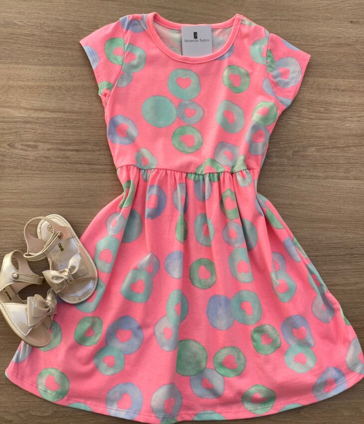 Vestido Infantil Feminino Manga Curta Malha Estampado Pink Flúor Fernanda Ramos Kids