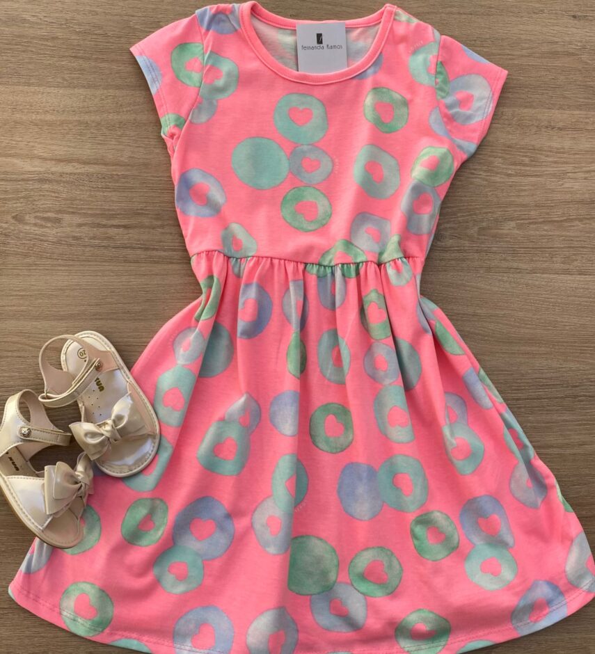 Vestido Infantil Feminino Manga Curta Malha Estampado Pink Flúor Fernanda Ramos Kids