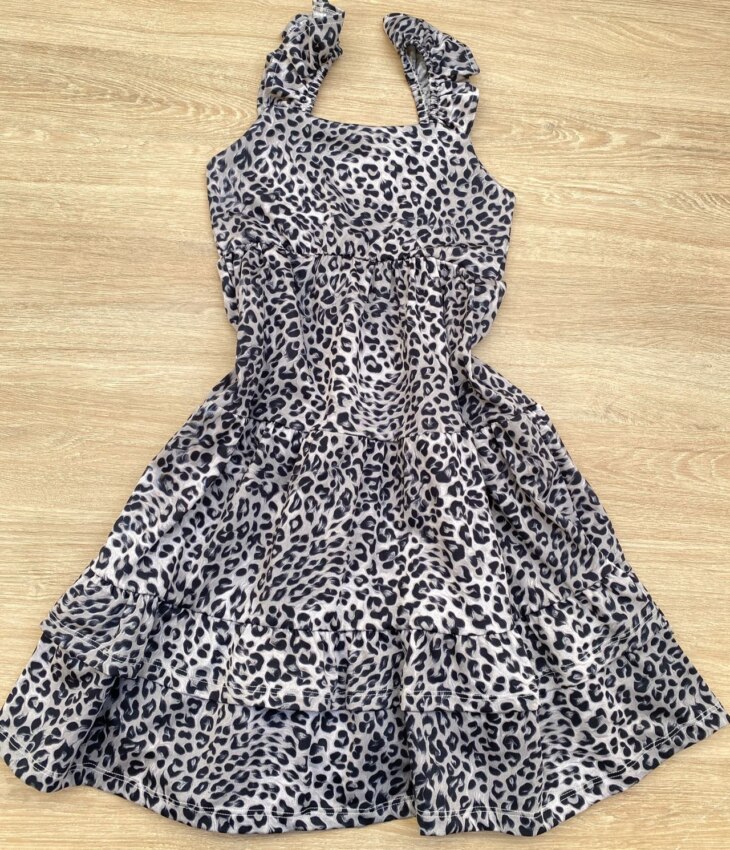 fernandaramoskids com br Vestido Infantil Feminino Soltinho Alça com Babado Animal Print Cinza 2