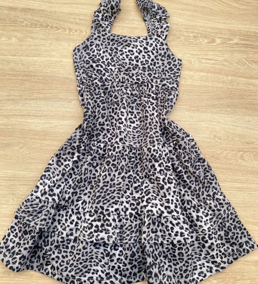 fernandaramoskids com br Vestido Infantil Feminino Soltinho Alça com Babado Animal Print Cinza 2